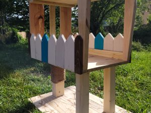 Niche pour Chat (en balcon) • © AHM Créations